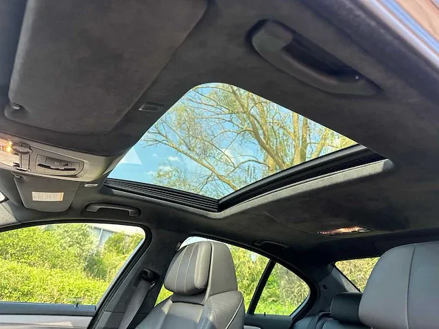 Bmw - m5 - personenauto - afbeelding 8 van  47