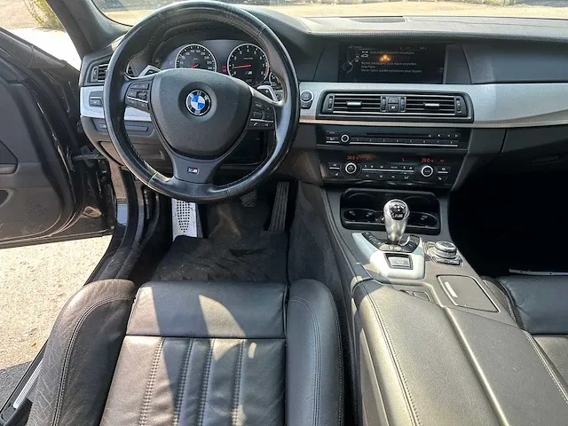 Bmw - m5 - personenauto - afbeelding 26 van  47