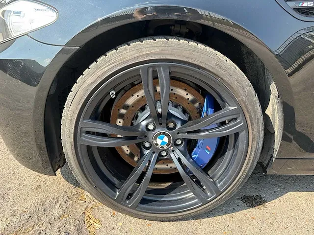 Bmw - m5 - personenauto - afbeelding 36 van  47