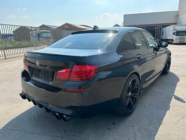 Bmw - m5 - personenauto - afbeelding 44 van  47