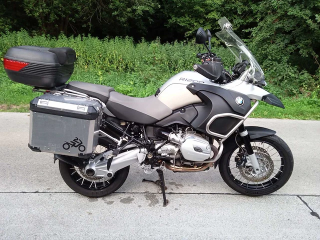 Bmw - r 1200 gs adventure - motorfiets - afbeelding 1 van  11