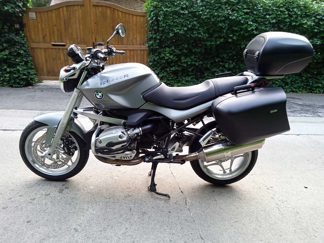 Bmw - r 1200r - motorfiets - afbeelding 3 van  10