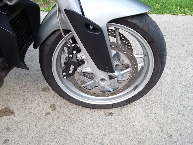 Bmw - r 1200r - motorfiets - afbeelding 9 van  10