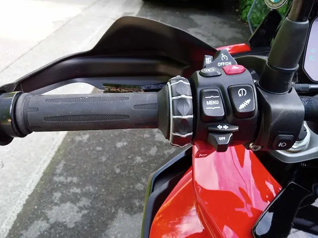 Bmw - s 1000 xr - motorfiets - afbeelding 2 van  12