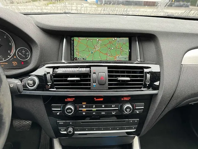 Bmw - x4 - personenauto - afbeelding 8 van  30