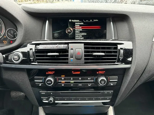 Bmw - x4 - personenauto - afbeelding 14 van  30