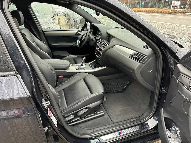 Bmw - x4 - personenauto - afbeelding 16 van  30