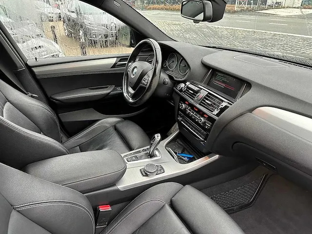 Bmw - x4 - personenauto - afbeelding 19 van  30