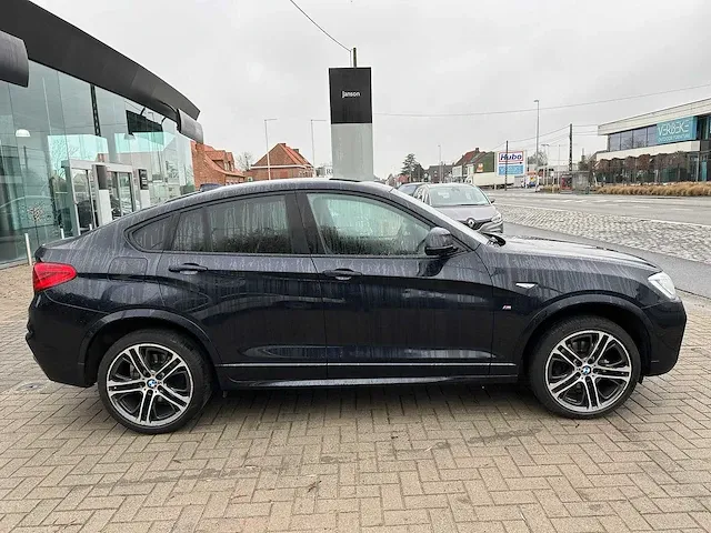 Bmw - x4 - personenauto - afbeelding 12 van  30