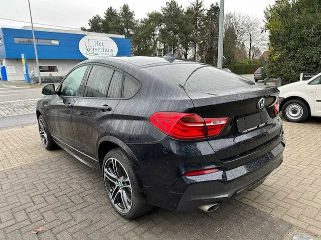 Bmw - x4 - personenauto - afbeelding 28 van  30