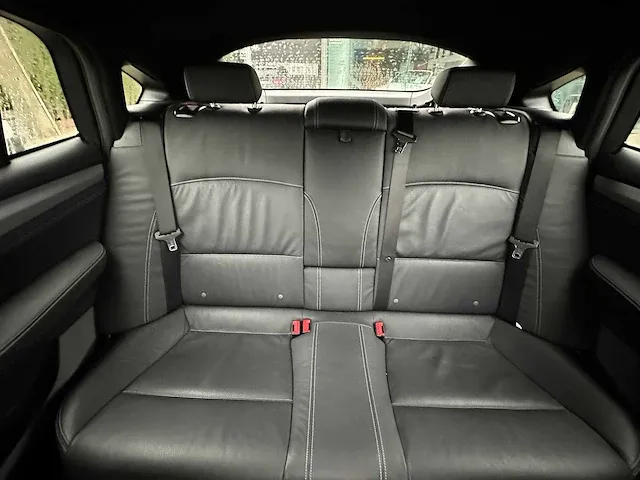 Bmw - x4 - personenauto - afbeelding 29 van  30