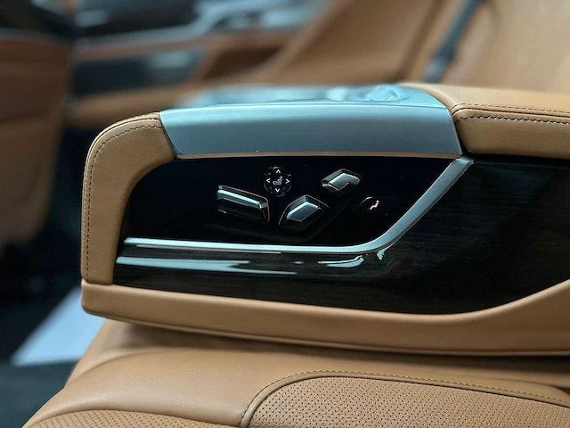 Bmw -7l xdrive , 2017 - afbeelding 11 van  31
