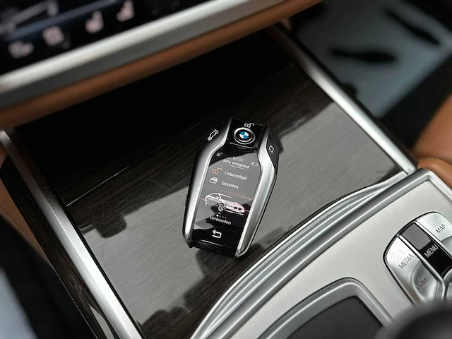 Bmw -7l xdrive , 2017 - afbeelding 23 van  31
