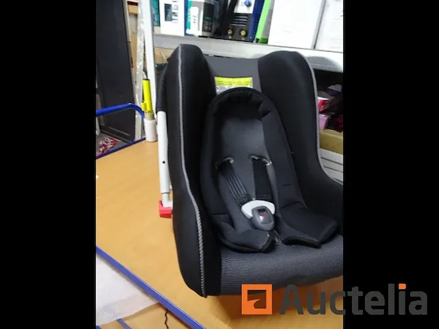 Bmw 0+ isofix kind auto zetel - afbeelding 10 van  13
