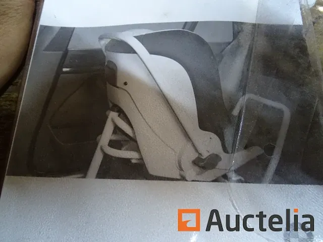 Bmw 0+ isofix kind auto zetel - afbeelding 11 van  13