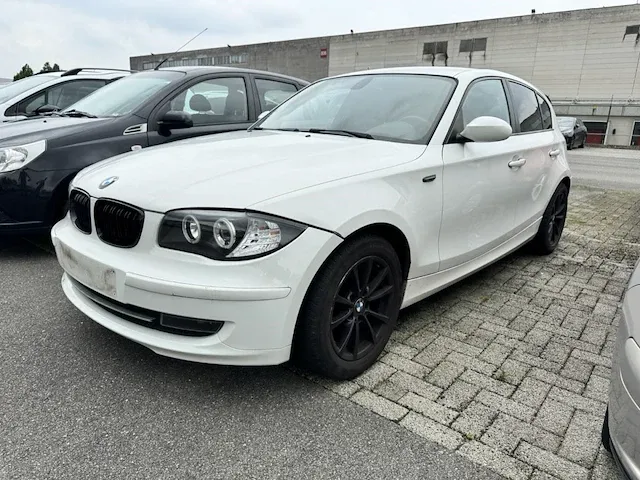 Bmw 1 hatch, 2008 - afbeelding 1 van  30