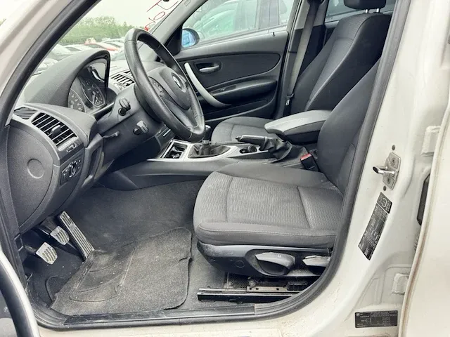 Bmw 1 hatch, 2008 - afbeelding 28 van  30