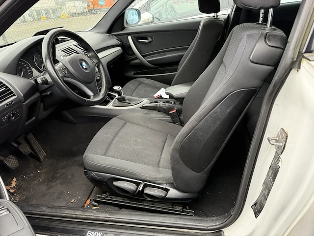 Bmw 1 hatch d,2011 - afbeelding 27 van  29