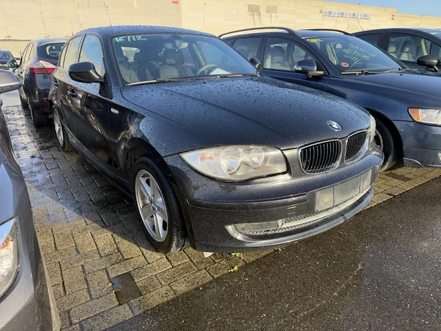 Bmw 1 hatch (e87) 116 d crossed flag, 2010 - afbeelding 14 van  20