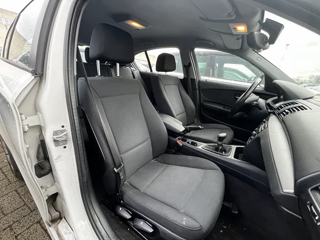 Bmw 1 hatch (e87) 118i,2010 - afbeelding 13 van  29