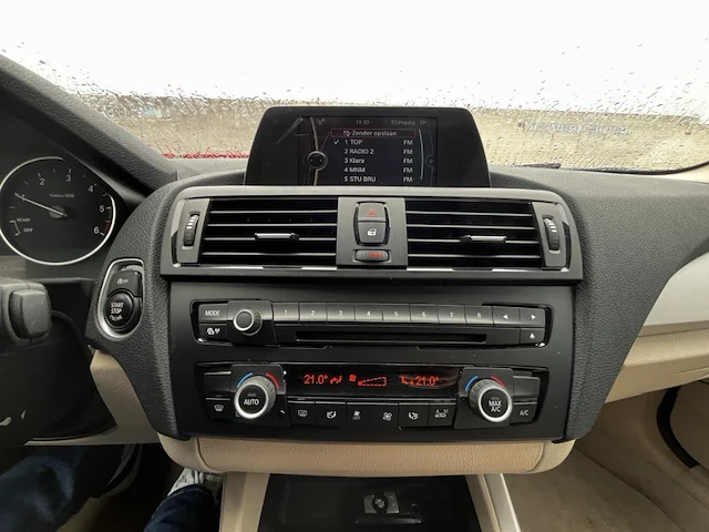 Bmw 1 hatch (f20) 118 d,2014 - afbeelding 28 van  28