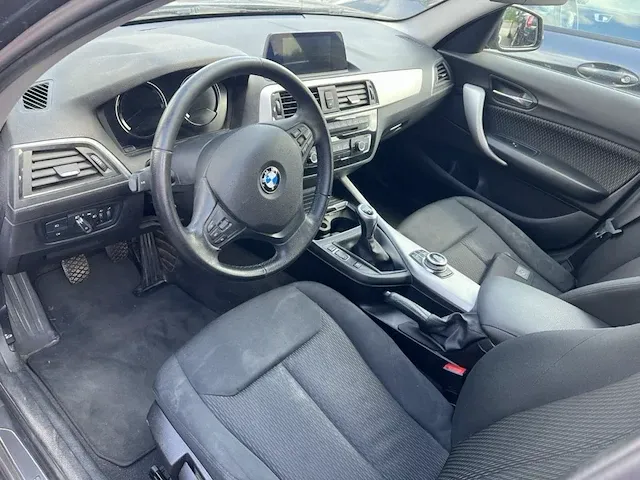 Bmw 1 hatch (f20 lci) 116i 109, 2018 - afbeelding 19 van  22