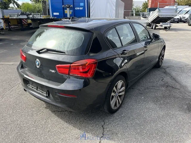 Bmw 116i - 2018 - afbeelding 10 van  15