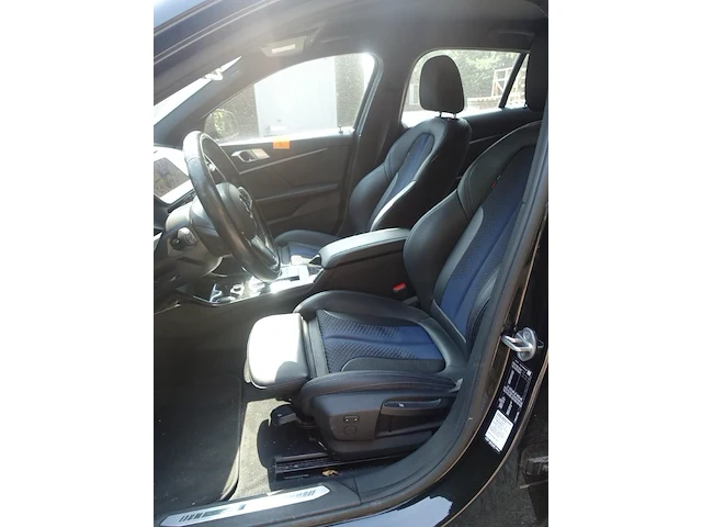 Bmw 116i a - afbeelding 16 van  19