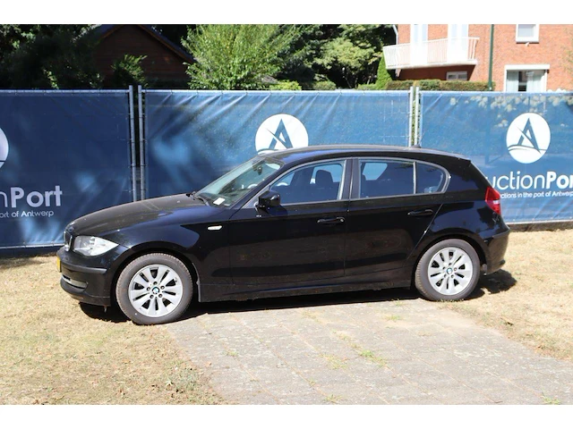 Bmw 116i benzine 2010 - afbeelding 1 van  1