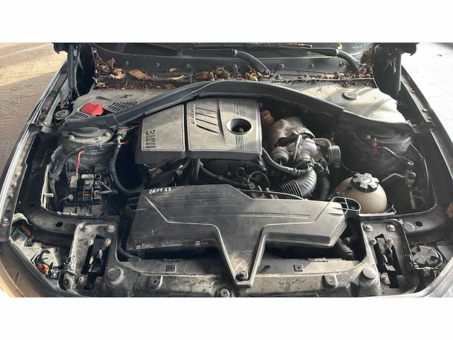 Bmw 116i personenauto - afbeelding 8 van  33