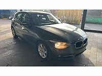 Bmw 116i personenauto - afbeelding 1 van  33