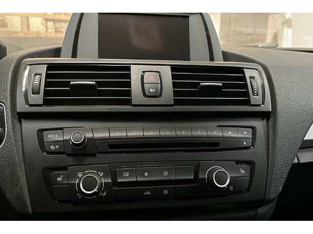 Bmw 116i - afbeelding 5 van  10