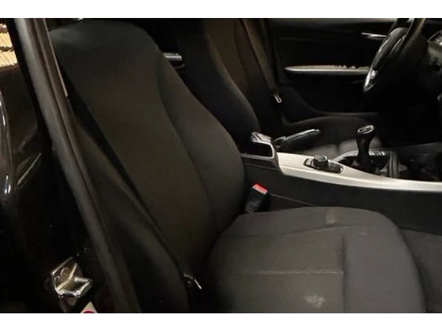 Bmw 116i - afbeelding 9 van  10