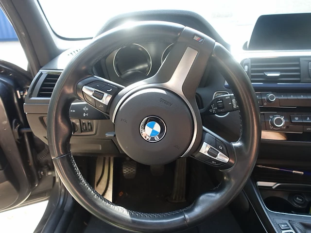 Bmw 116i - afbeelding 16 van  17