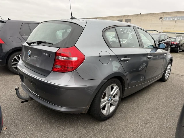 Bmw 118d (f20),2009 - afbeelding 33 van  38