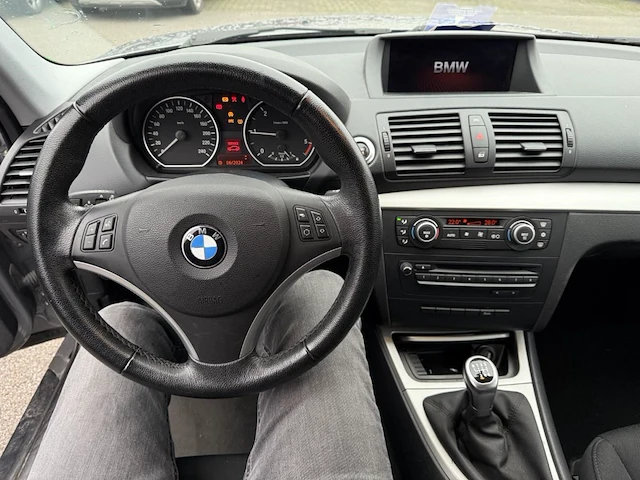 Bmw 118d (f20),2009 - afbeelding 38 van  38