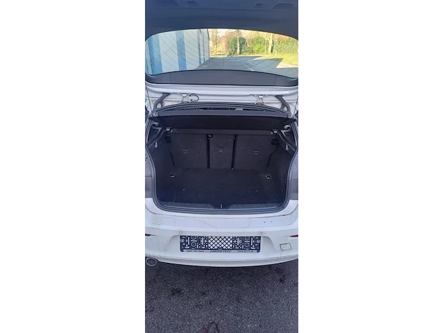 Bmw 118d - afbeelding 9 van  12