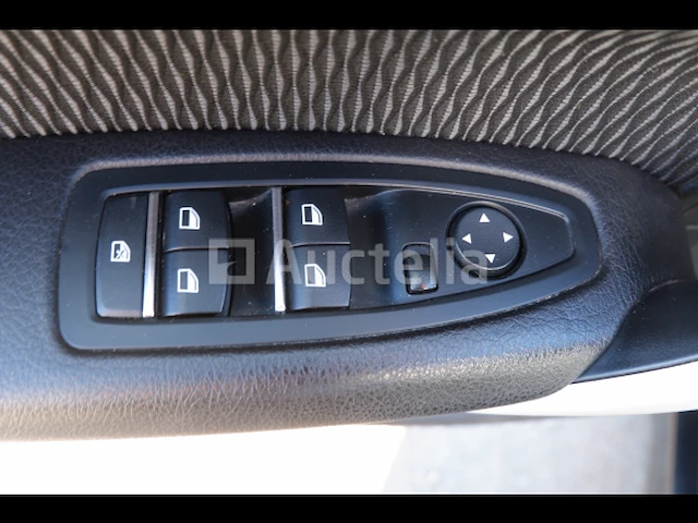 Bmw 118.i auto - afbeelding 3 van  68