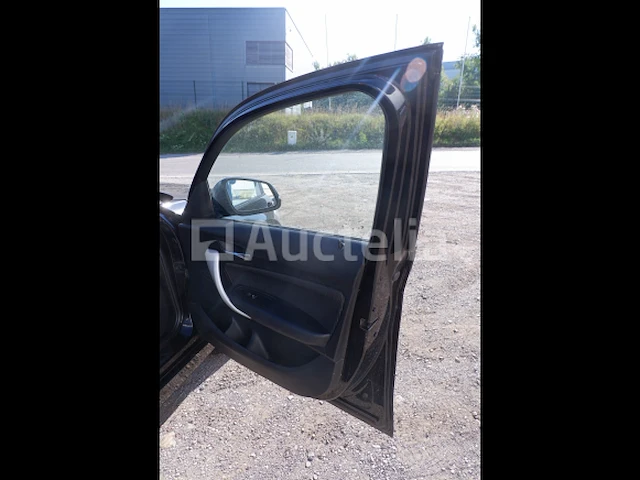 Bmw 118.i auto - afbeelding 10 van  68