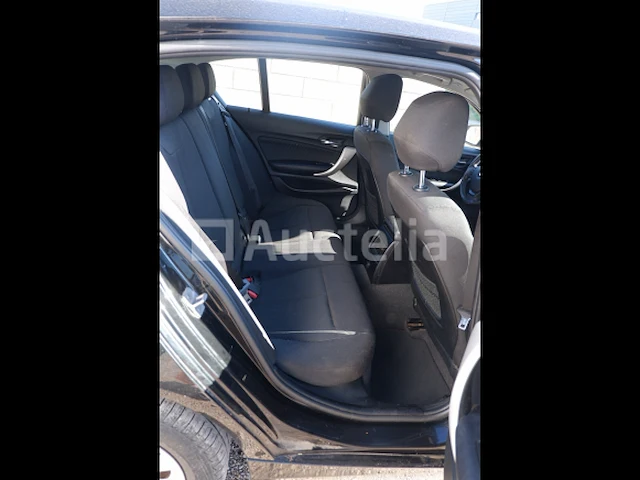 Bmw 118.i auto - afbeelding 11 van  68