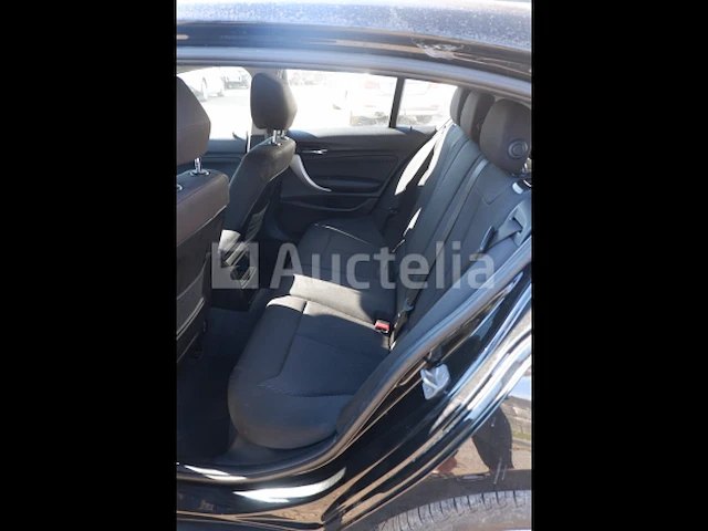 Bmw 118.i auto - afbeelding 16 van  68