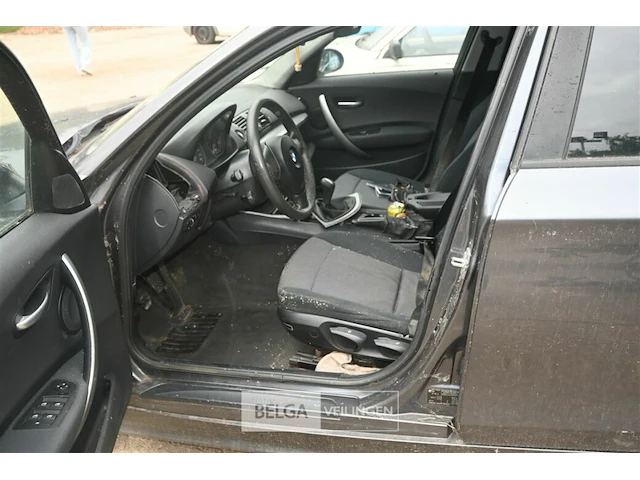 Bmw 120d - afbeelding 7 van  15