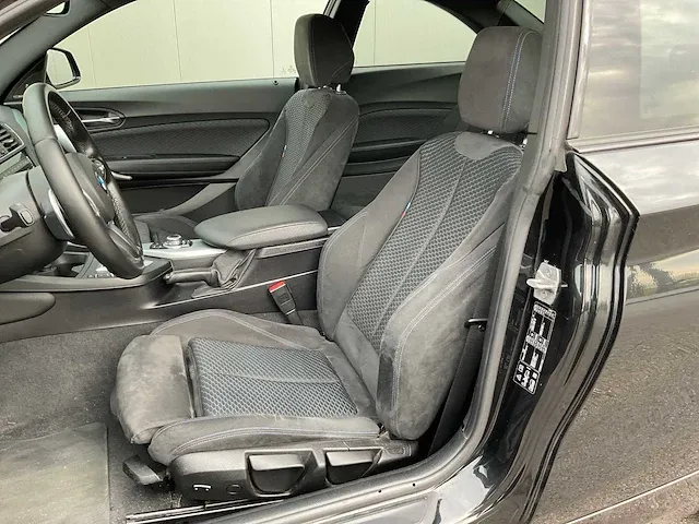 Bmw 240im - afbeelding 7 van  23