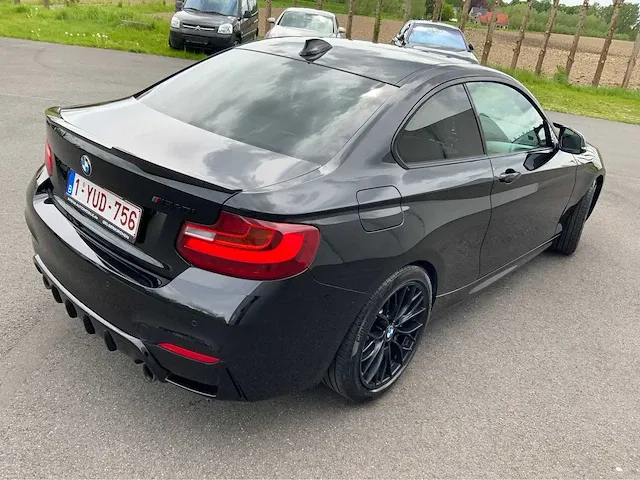Bmw 240im - afbeelding 22 van  23