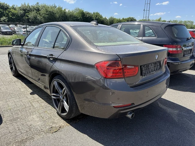 Bmw 3 (f30) 316 d 116, 2015 - afbeelding 21 van  25