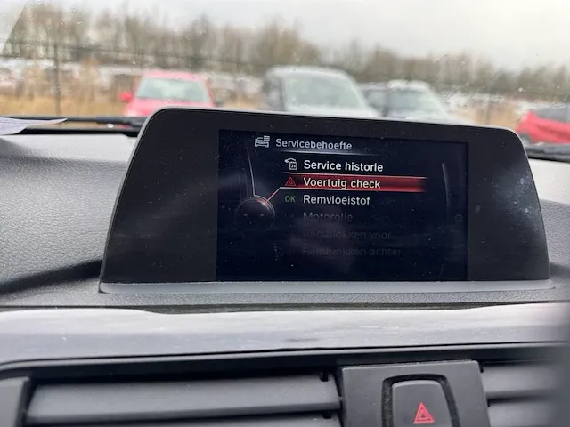 Bmw 3 sw (f31) 318 d blueperformance 136, 2015 - afbeelding 11 van  31