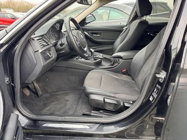 Bmw 3 sw (f31) 318 d blueperformance 136, 2015 - afbeelding 30 van  31