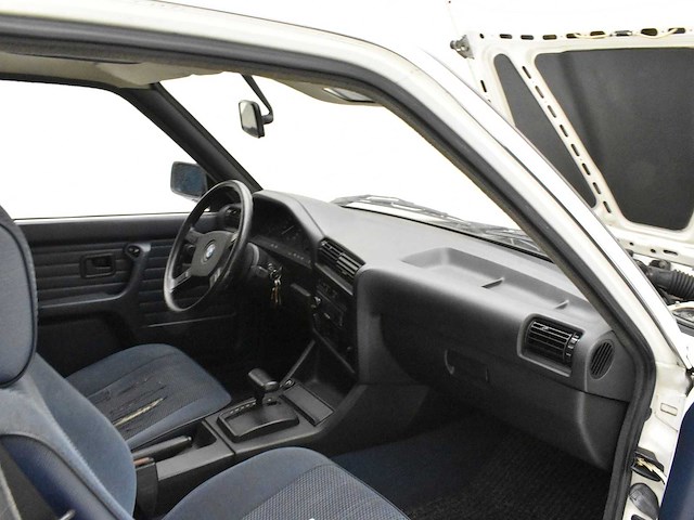 Bmw 316 e30 - afbeelding 18 van  32