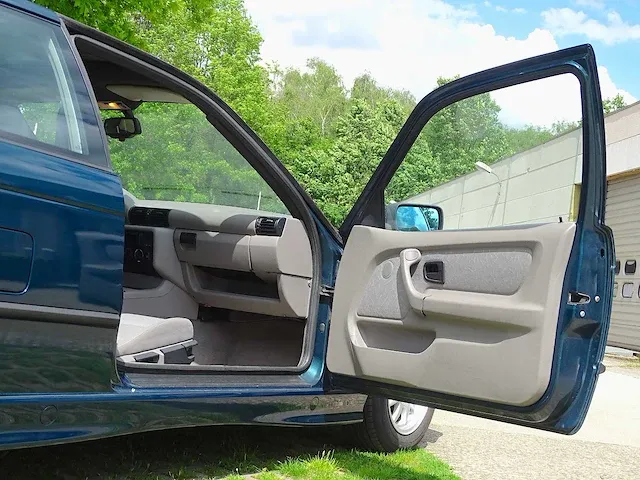 Bmw 316i compact (recent oldtimer be) - afbeelding 11 van  53