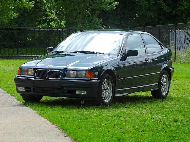 Bmw 316i compact (recent oldtimer be) - afbeelding 1 van  53